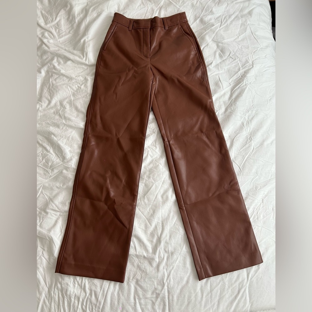 Aritzia Leather Pants Brand New never worn
